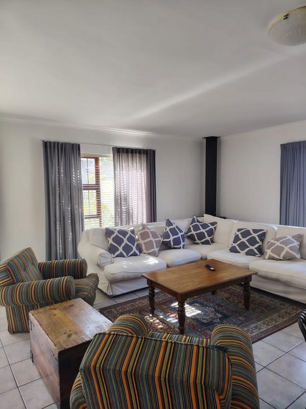 To Let 4 Bedroom Property for Rent in Onrus Western Cape